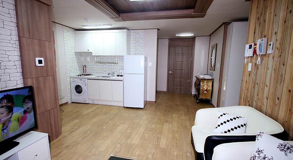 Hy Choi Hostel Seogwipo Exterior photo